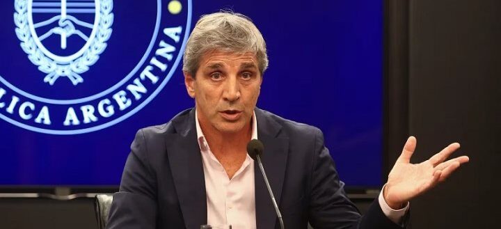 Caputo en la mira de la Justicia: deberá dar explicaciones sobre el endeudamiento con el Fondo Monetario Internacional