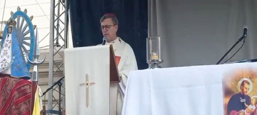 Misa de San Cayetano: monseñor García Cuerva afirmó que «no podemos desentendernos de los que sufren»