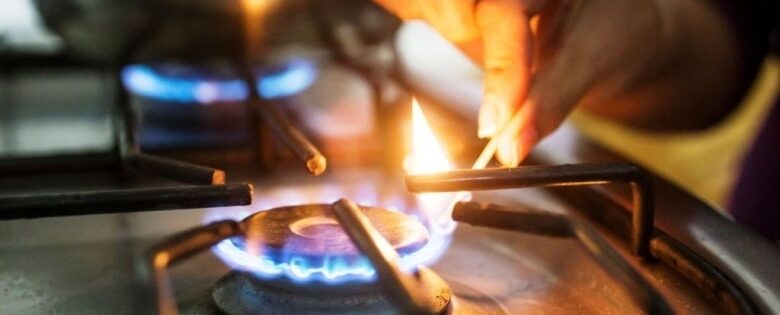 Sin respiro: la política económica libertaria vuelve a atacar el bolsillo de los trabajadores con nuevos aumentos en los servicios
