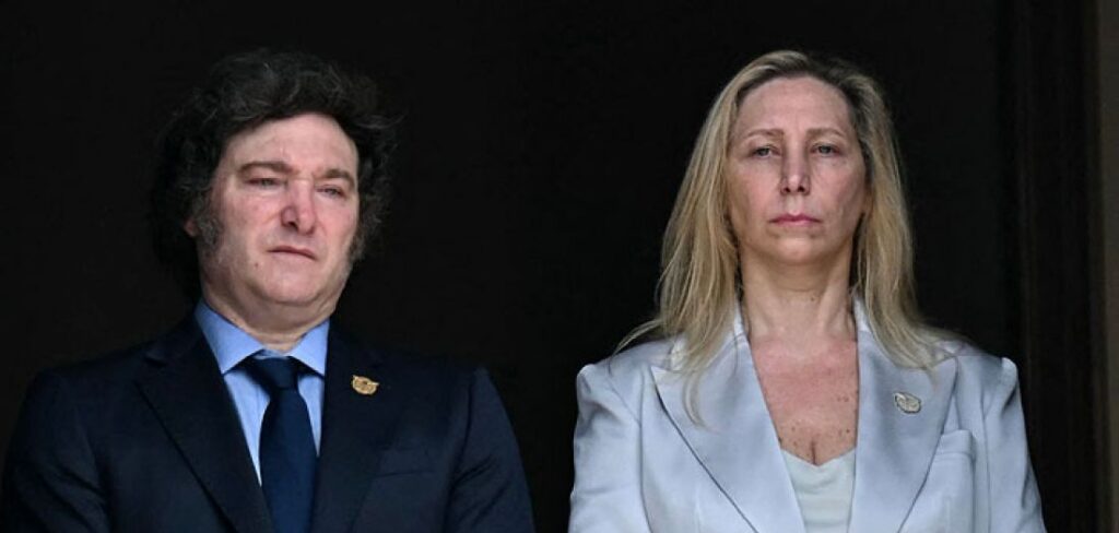 Derrotado, Milei decidió proteger a su hermana y armó una mesa política para sostener su gabinete
