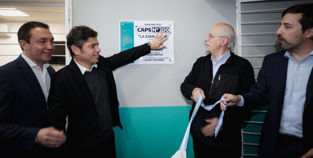 Kicillof: «Vamos a seguir trabajando para que a ningún bonaerense le falten la atención y los medicamentos que necesita»