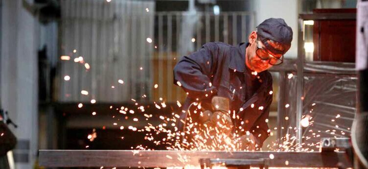INDEC: la producción industrial se desplomó 1,1% en julio