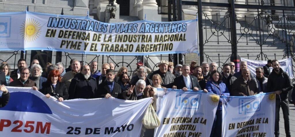 El modelo libertario destruye la producción PYME: cuatro de cada diez máquinas no operaron en septiembre