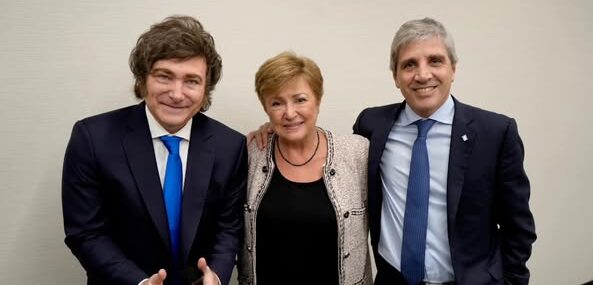 Malas noticias para Milei: el FMI ajustó sus proyecciones para Argentina y prevé una inflación más alta con un crecimiento relentizado