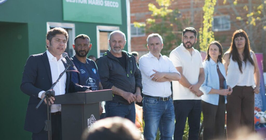 Kicillof: «solo quienes no conocen nuestra provincia pueden desconocer la importancia que tienen los clubes de barrio»