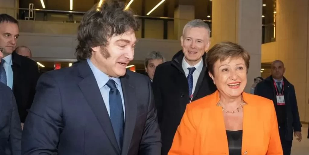 El Partido Justicialista afirmó que «la reforma laboral que impulsa el Gobierno no nace en Argentina, nace en Washington: es parte del pliego de condiciones del FMI»