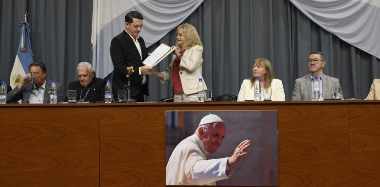 La Universidad Nacional de Río Cuarto otorgó el Doctorado Honoris Causa al Papa Francisco