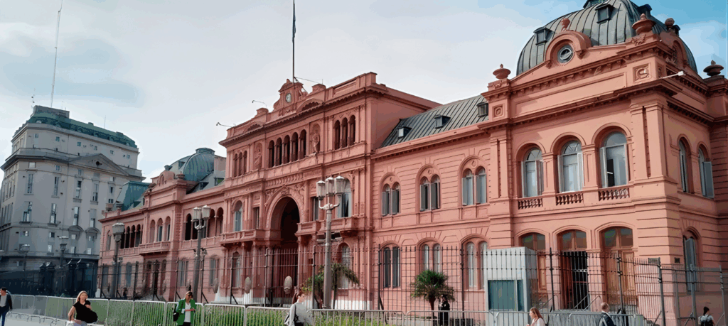 ¿Crisis en la Rosada?: Continúa la fuga de funcionarios libertarios