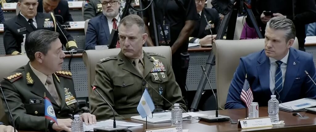 El gobierno de Milei entregó la seguridad nacional a la doctrina bélica de Estados Unidos