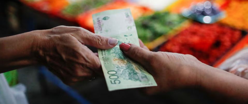 Inflación: los precios en supermercados del conurbano subieron un 10% en marzo con mayor impacto en el rubro alimentos