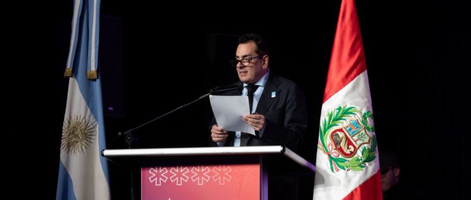 El público repudió al secretario de Cultura libertario en la apertura de la Feria del Libro