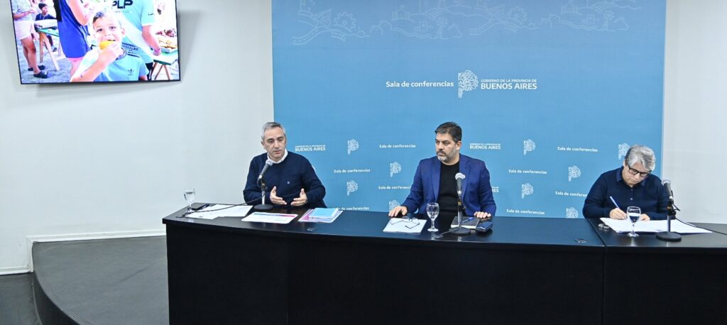 Carlos Bianco: «Milei debe cambiar el programa económico porque es insostenible”