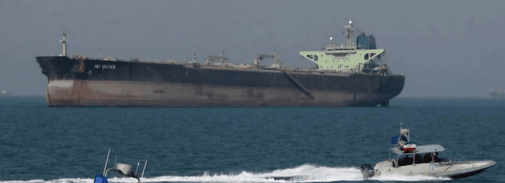 Estrecho de Ormuz: Irán incautó dos buques que intentaron cruzar sin autorización