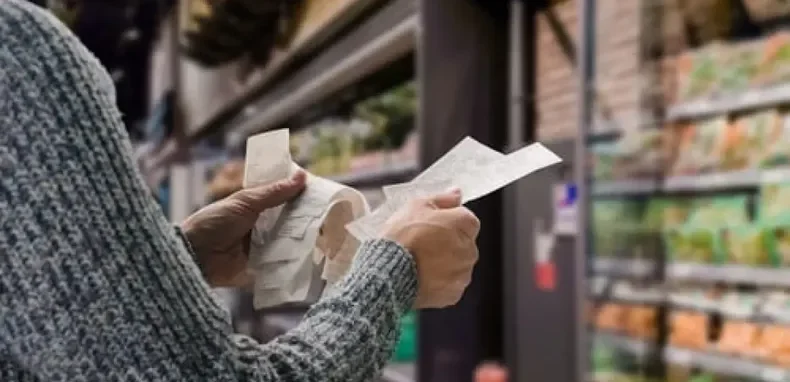 La política económica de Milei profundizó el deterioro del salario: en marzo los ingresos formales quedaron otra vez debajo de la inflación