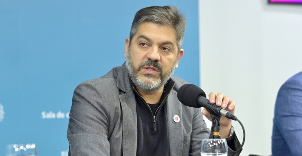 Carlos Bianco: «el 10% más rico de la población ya gana 19 veces más que el 10% más pobre y concentra un tercio del ingreso total en Argentina»