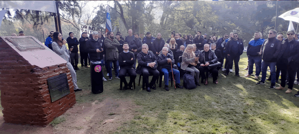 «El pueblo no está derrotado»