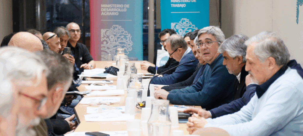 La Mesa Bonaerense de Pesca analizó la situación del sector y ratificó su defensa de los puestos de trabajo, los salarios dignos y la soberanía marítima