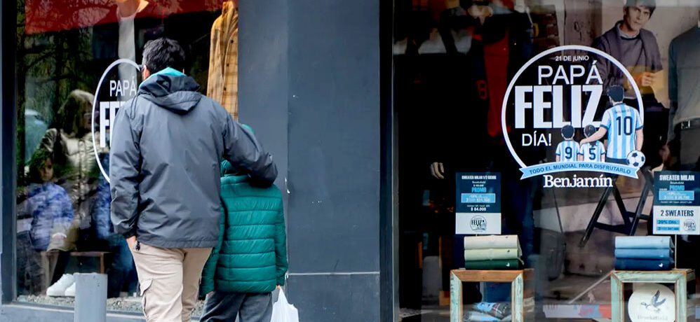 Las ventas por el Día del Padre volvieron a caer y profundizaron la crisis del consumo
