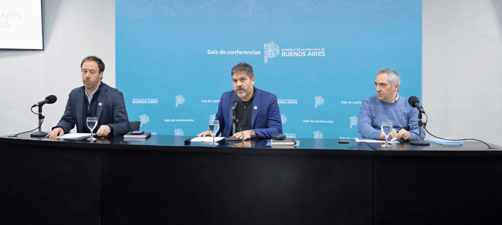 Carlos Bianco anunció medidas que benefician al turismo, al Programa Puentes y a la asistencia alimentaria