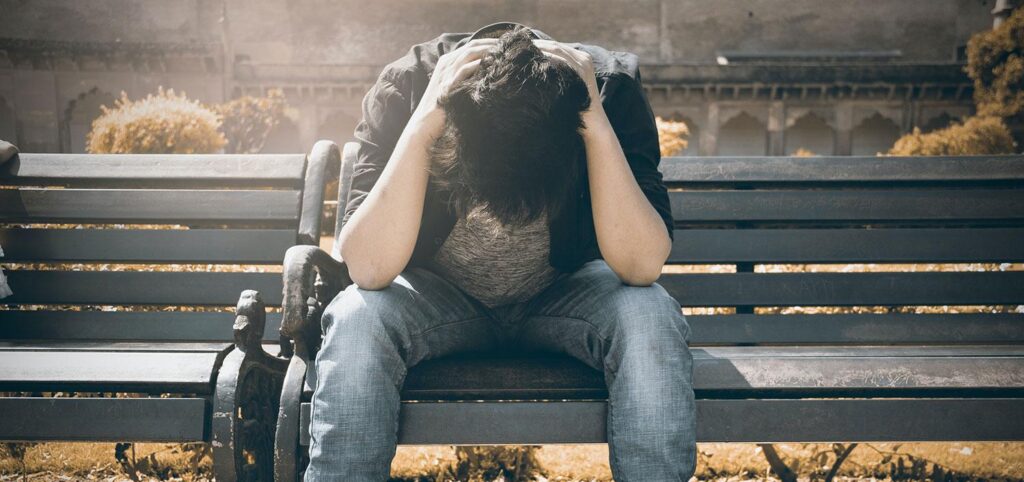 Crisis social: los jóvenes argentinos viven en condiciones precarias