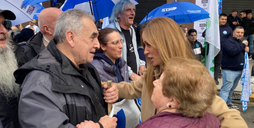 Tolosa Paz responsabilizó al Gobierno de Milei por el endeudamiento de millones de argentinos