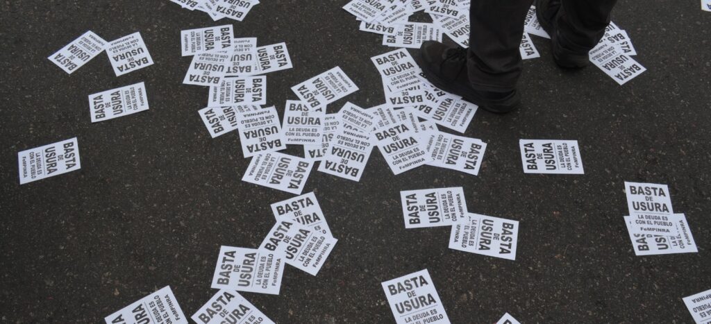 La usura de la historia
