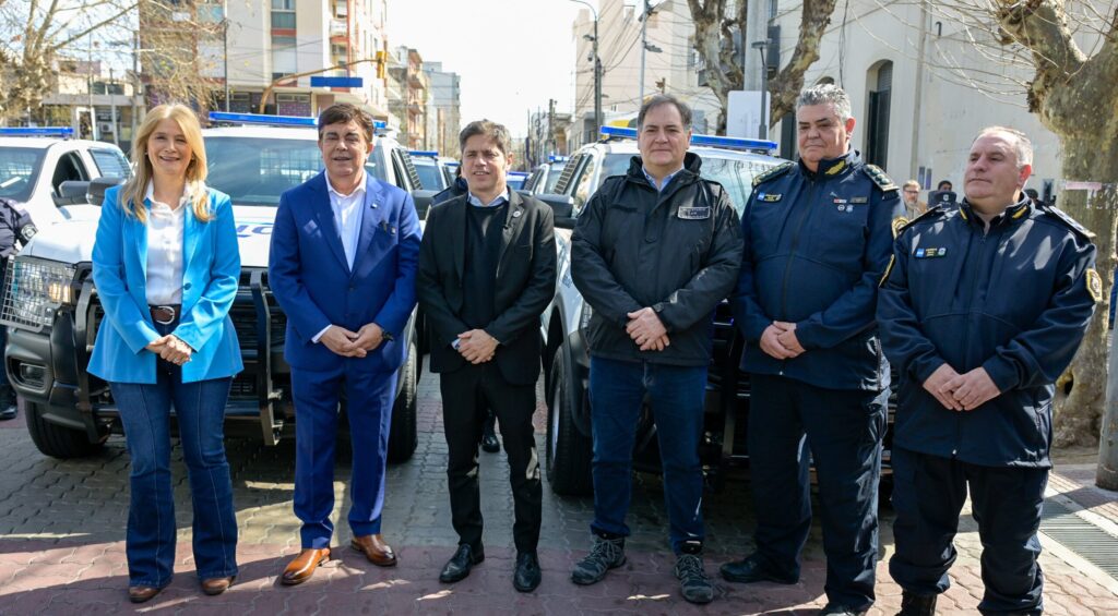 Kicillof: «vamos a construir una sociedad con más trabajo, salud, educación y seguridad para todos y todas»