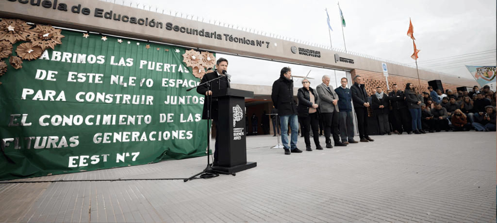 Kicillof: «Nuestra prioridad seguirá siendo potenciar la industria, el trabajo local, la ciencia y la tecnología»