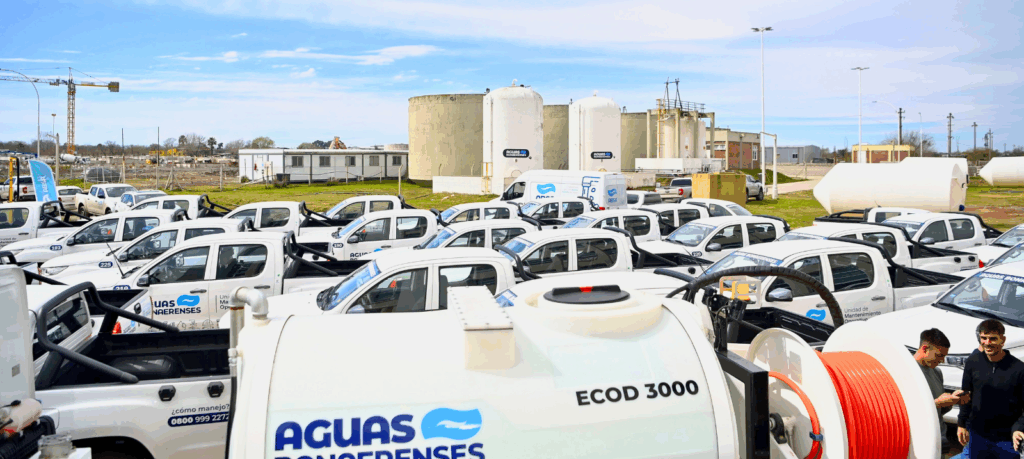 Kicillof puso en marcha en Ensenada la primera planta de Aguas Bonaerenses para embotellar agua potable