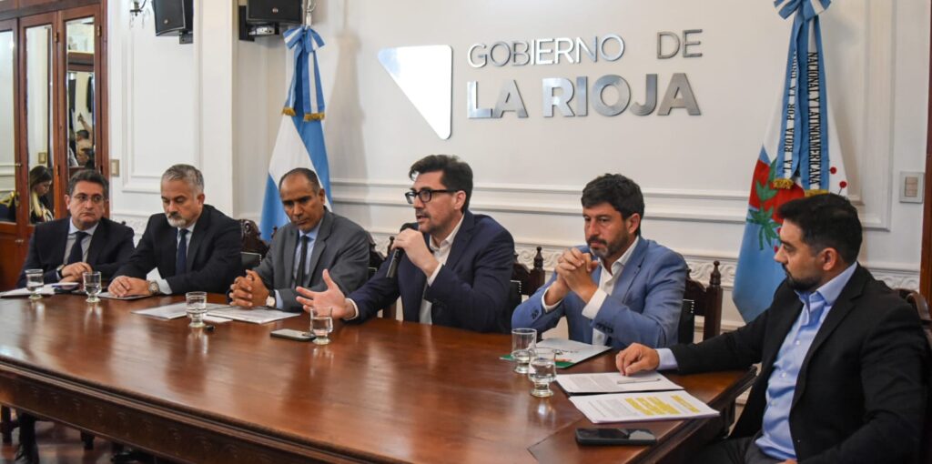 Endeudamiento familiar: el Gobierno de La Rioja redujo las tasas de crédito y amplió las opciones de refinanciación