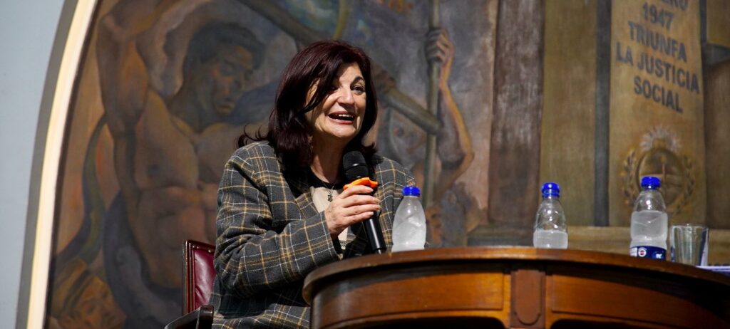 Entrevista a Raquel «Kelly» Olmos: “América Latina no debe ser el patio trasero de nadie”