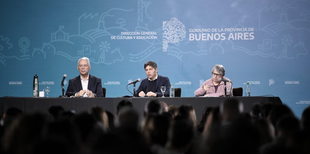 Kicillof: «hoy la educación pública está bajo un ataque muy profundo y tenemos que defenderla»