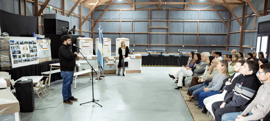 General Villegas: el Gobierno bonaerense entregó equipamiento para comedores escolares